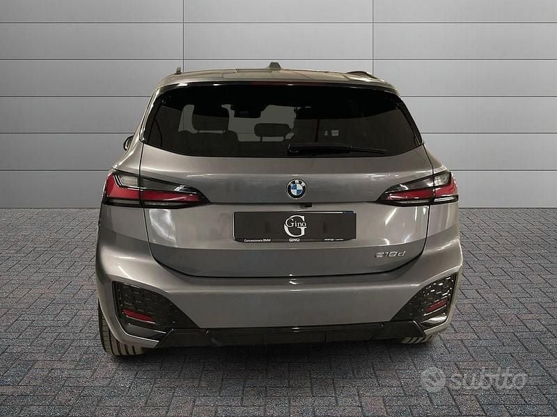 Begagnad BMW 218 Performance 150 HK (110 kW) 2025 Grå Kombi
