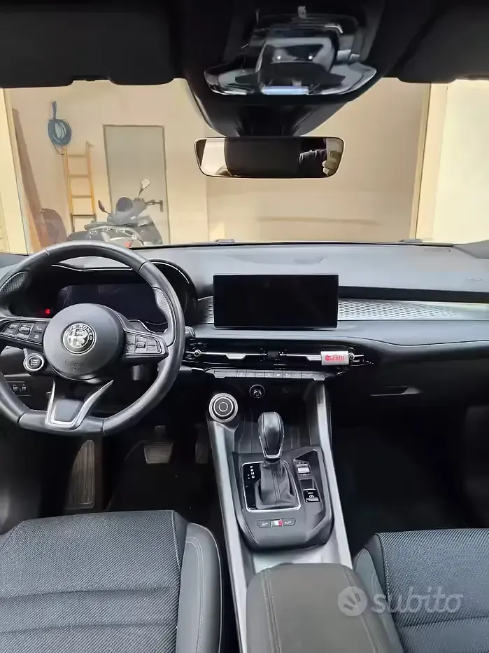 Usata Alfa Romeo Tonale Super 131 CV (96 kW) 2023 Nero SUV