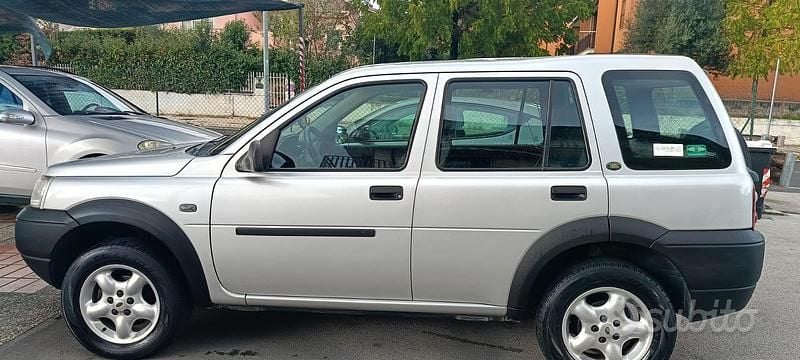 Grigio Usata 2002 Land Rover Freelander SUV | 2500 € - Immagine 1/4