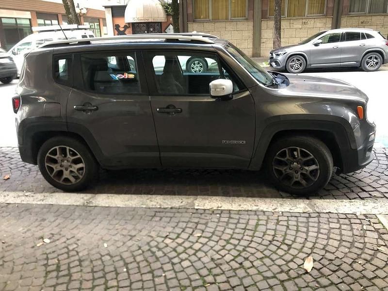 Grigio Usata 2016 Jeep Renegade Limited SUV | 11.000 € (Buon prezzo) - Immagine 1/4