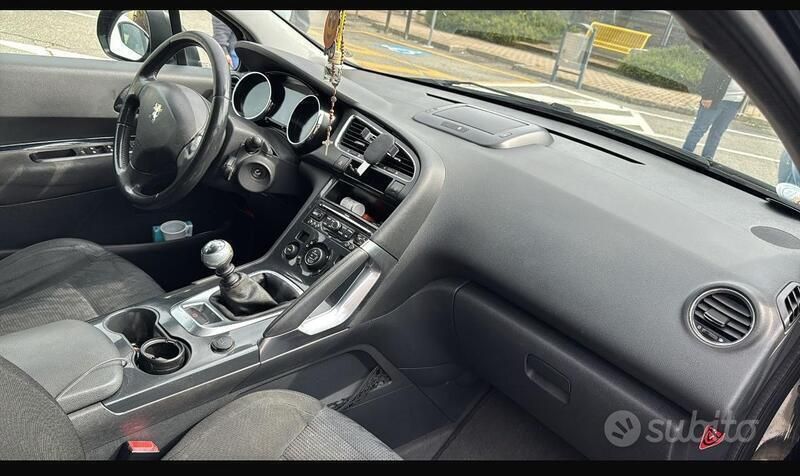 Usata Peugeot 3008 112 CV (82 kW) 2010 Nero SUV