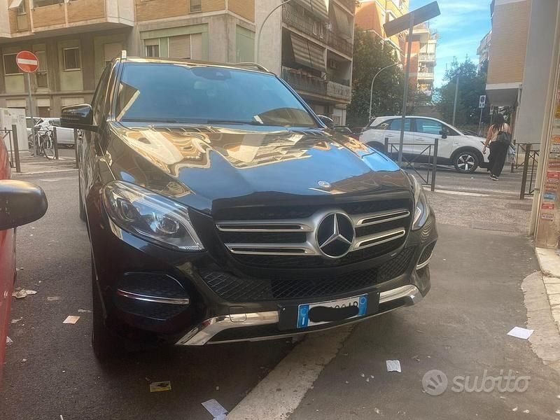 Begagnad Mercedes GLE250 Premium Plus 204 HK (150 kW) 2016 Svart Kombi
