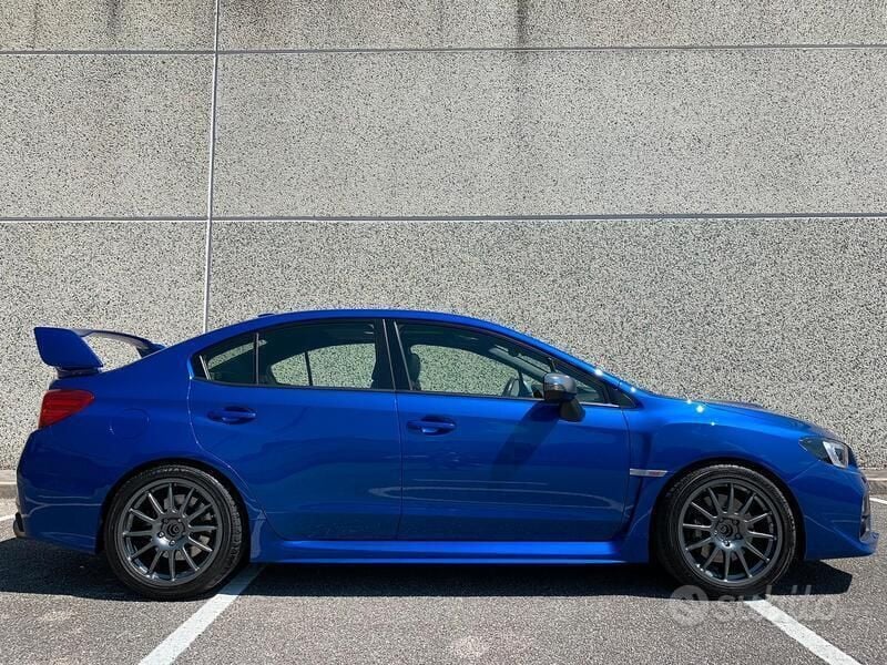 Blu/azzurro Usata 2016 Subaru WRX STI Tre volumi | 36.900 € (Buon prezzo) - Immagine 1/4