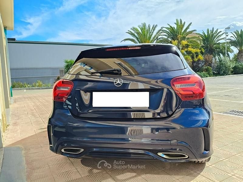 Usata Mercedes A180 Premium 109 CV (80 kW) 2017 Berlina