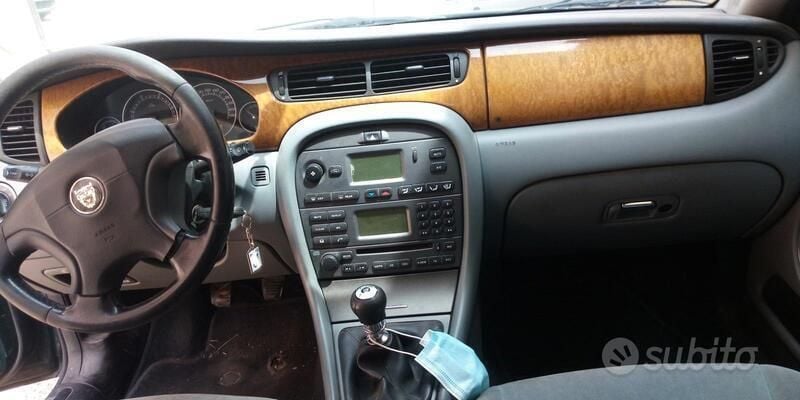 Usata Jaguar X-type 131 CV (96 kW) 2004 Verde Berlina