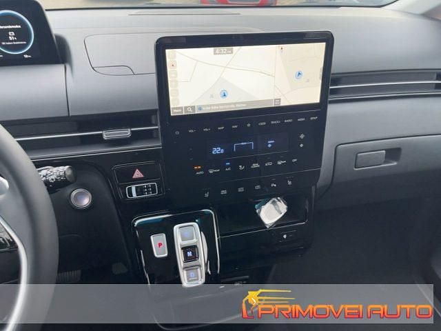 Usata Hyundai Staria Trend 177 CV (130 kW) 2024 Grigio scuro Monovolume