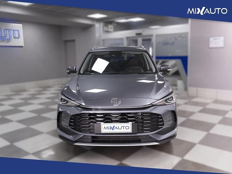 Usata MG ZS Luxury 197 CV (144 kW) 2025 Giallo SUV