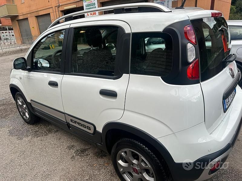 Usata Fiat Panda Cross Cross 85 CV (62 kW) 2020 Bianco Utilitaria