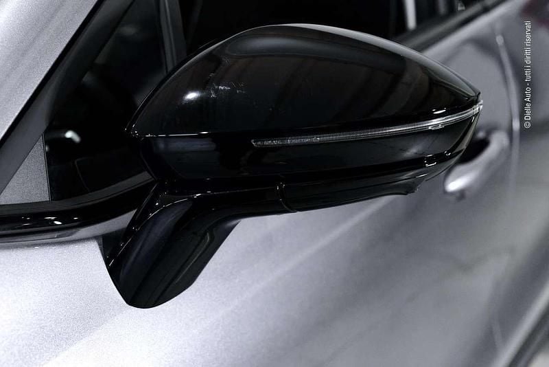 Nuova Omoda 5 147 CV (108 kW) 2025 Phantom gray met. SUV