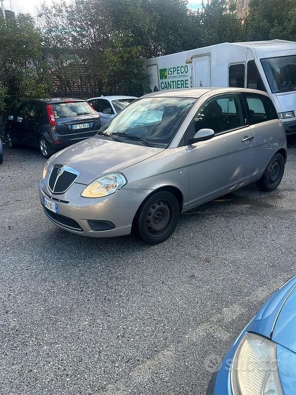 Usata Lancia Ypsilon 59 CV (43 kW) 2008 Beige Utilitaria