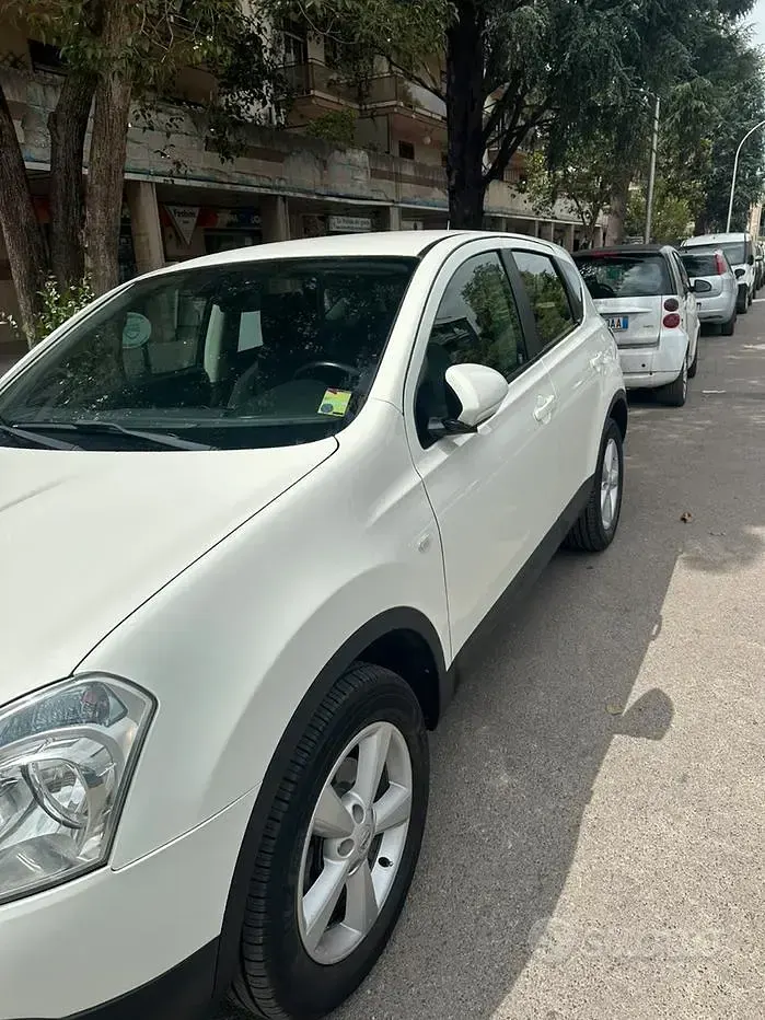 Usata Nissan Qashqai 150 CV (110 kW) 2009 Bianco SUV
