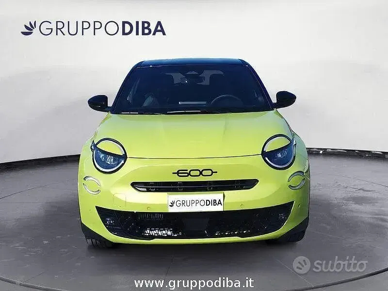 Usata Fiat 600 Sport 145 CV (106 kW) 2026 Nero SUV