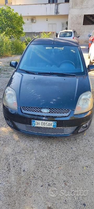 Gebraucht Ford Fiesta 73 PS (53 kW) 2007 Schwarz Kleinwagen