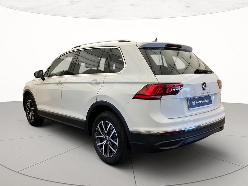 Usata VW Tiguan Life 245 CV (180 kW) 2022 Pure white SUV