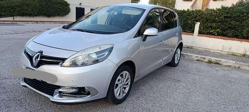 Usata Renault Scénic III LIMITED 110 CV (80 kW) 2014 Monovolume