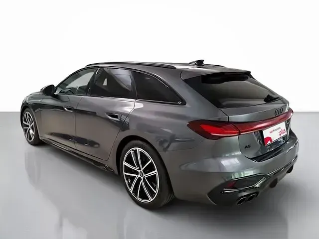 Usata Audi A5 S-Line 204 CV (150 kW) 2025 Grigio daytona perlato Station wagon