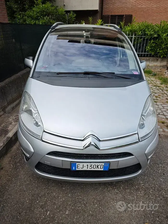 Usata Citroën Grand C4 Picasso 112 CV (82 kW) 2011 Grigio Monovolume