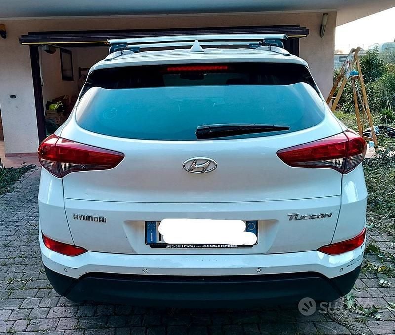 Usata Hyundai Tucson 116 CV (85 kW) 2016 Bianco SUV