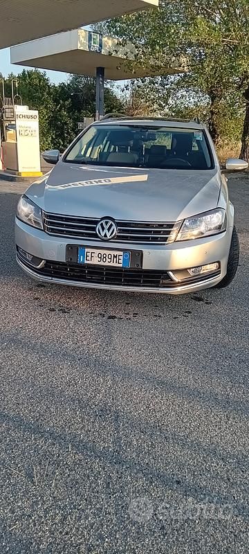 Usata VW Passat 140 CV (102 kW) 2011 Grigio Station wagon