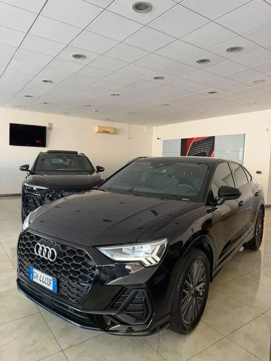 Usata Audi Q3 Sportback S-Line 150 CV (110 kW) 2021 Nero SUV