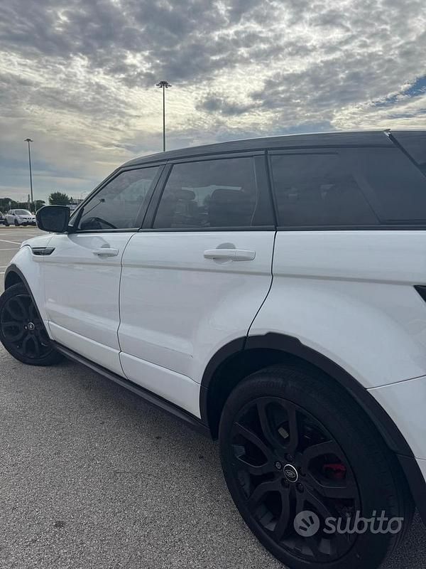Bianco Usata 2014 Land Rover Range Rover evoque SUV | 10.500 € - Immagine 1/4