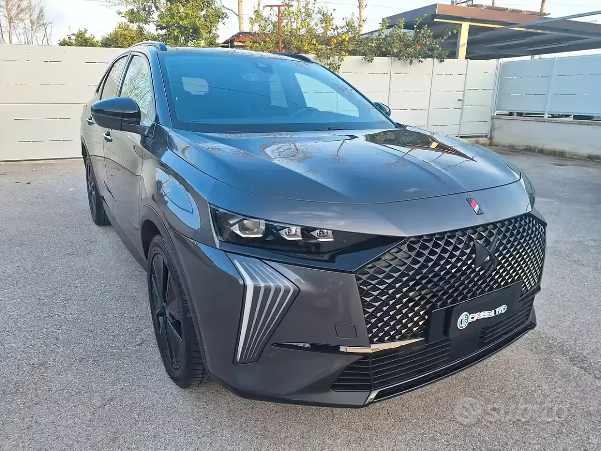 Usata DS Automobiles DS7 Crossback Performance 131 CV (96 kW) 2023 Grigio SUV