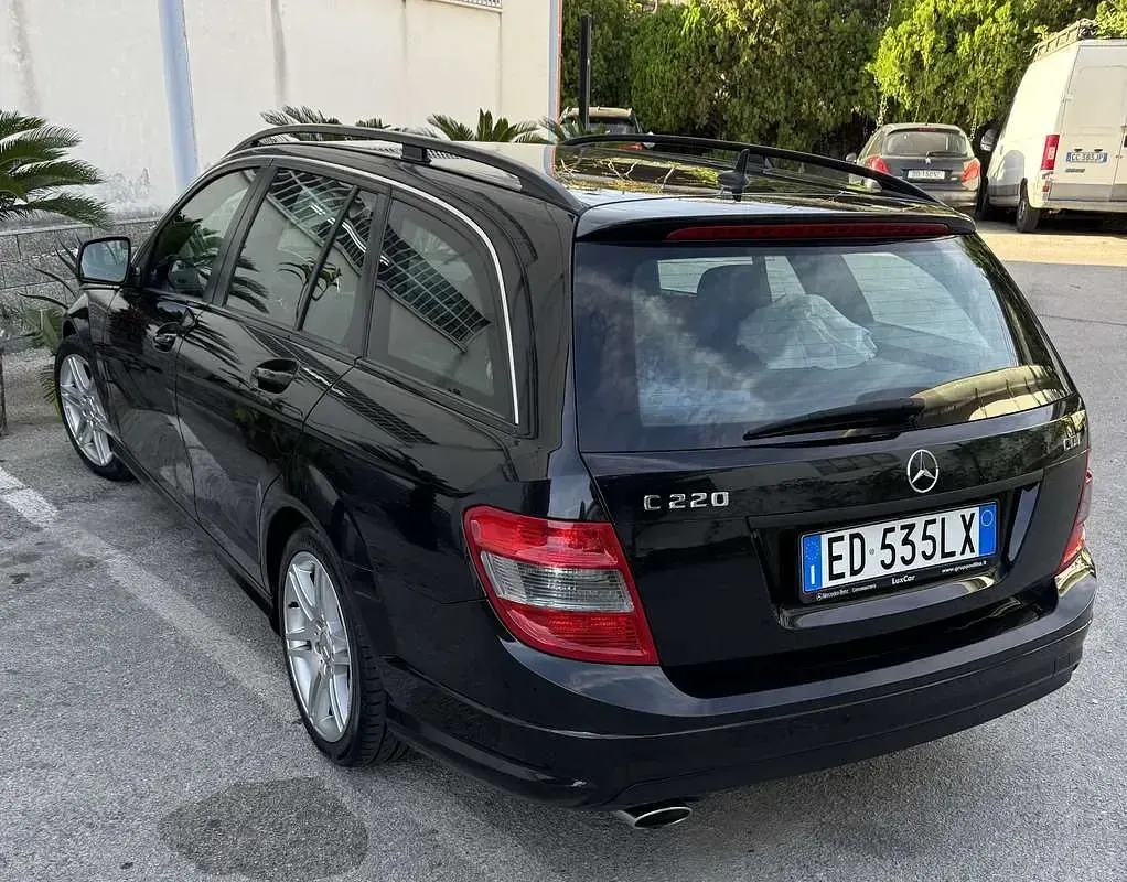 Usata Mercedes C220 Avantgarde 170 CV (125 kW) 2010 Nero Station wagon