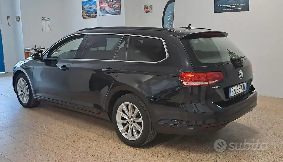 Usata VW Passat Business 120 CV (88 kW) 2018 Nero Station wagon