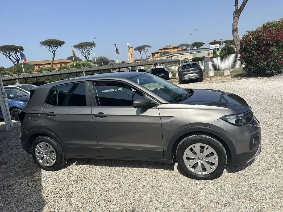 Usata VW T-Cross 95 CV (69 kW) 2020 Grigio SUV