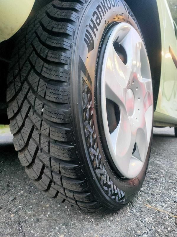 Usata Renault Twingo 69 CV (50 kW) 2008 Viola Utilitaria