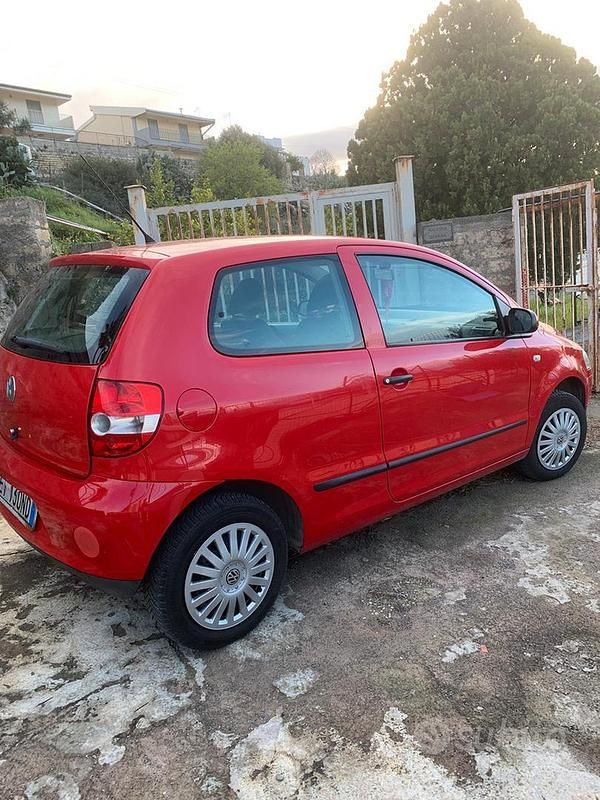 Używany VW Fox 54 KM (39 kW) 2013 Czerwony Hatchback