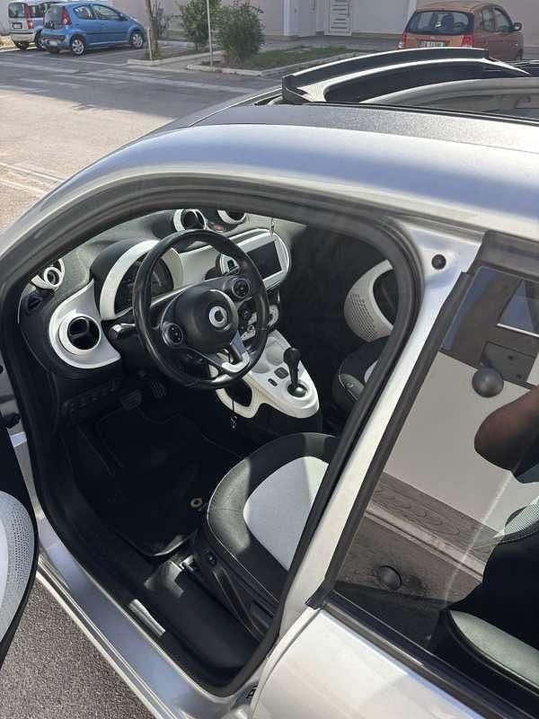 Usata Smart ForFour Passion 95 CV (69 kW) 2017 Utilitaria
