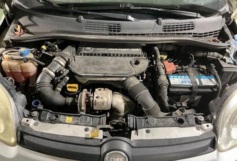 Usata Fiat Panda Easy 74 CV (54 kW) 2013 Grigio Utilitaria