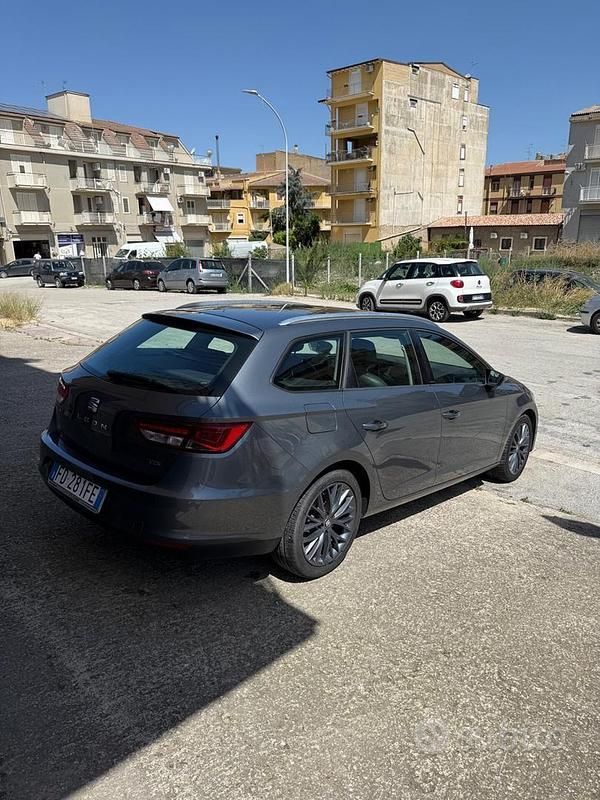 Usata Seat Leon ST Style 110 CV (80 kW) 2016 Grigio Station wagon