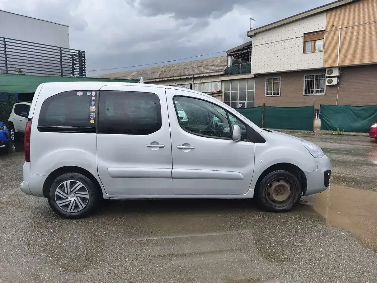 Usata Citroën Berlingo Feel 99 CV (72 kW) 2018 Argento Monovolume