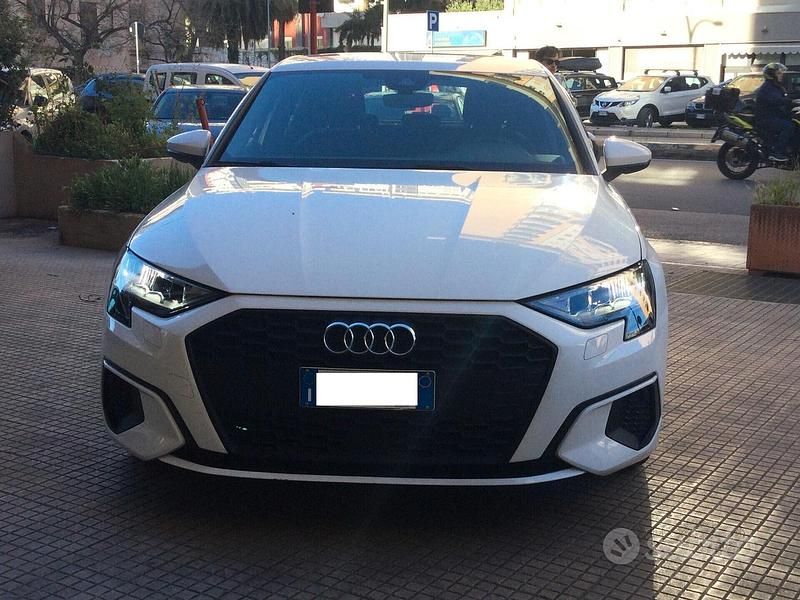 Usata Audi A3 Advanced 116 CV (85 kW) 2022 Bianco Berlina