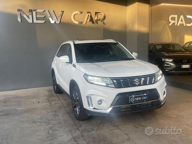 Usata Suzuki Vitara 129 CV (94 kW) 2021 Bianco SUV