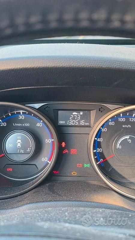 Usata Hyundai ix35 136 CV (100 kW) 2012 Grigio SUV