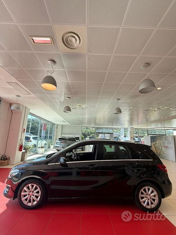 Usata Mercedes B180 Executive 109 CV (80 kW) 2016 Nero Monovolume