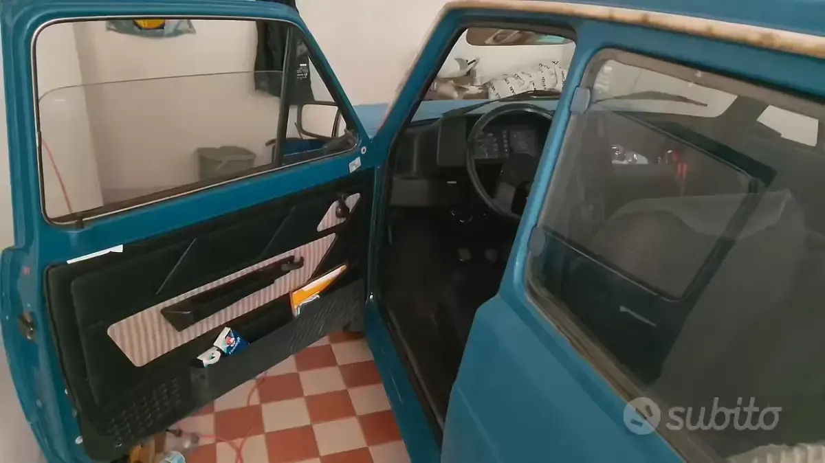 Usata Fiat 127 50 CV (36 kW) 1986 Bluazzurro Berlina