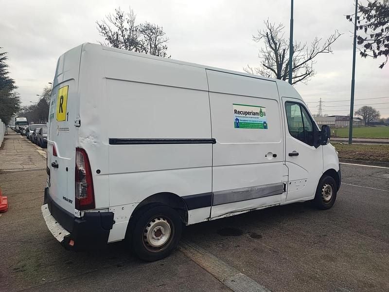 Usata Renault Master 125 CV (91 kW) 2015 Bianco Monovolume