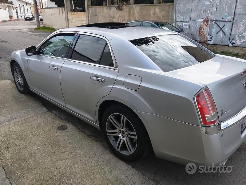 Usata Lancia Thema 190 CV (139 kW) 2013 Grigio Berlina