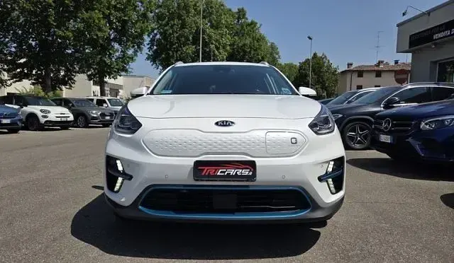 Usata Kia e-Niro 28 kW (39 CV) 2021 Bianco SUV