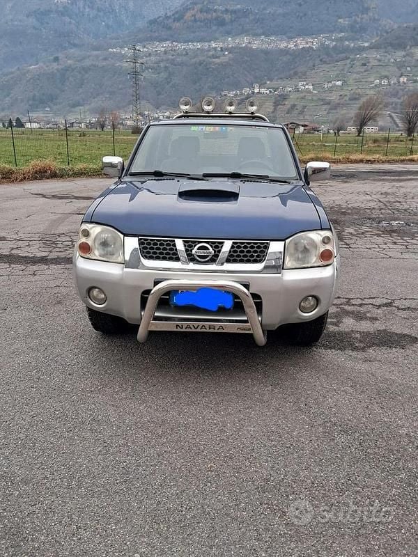 Usata Nissan Navara 2005 Blu Pick-up