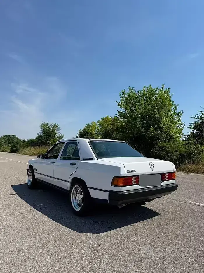 Usata Mercedes 190 122 CV (89 kW) 1986 Bianco Berlina