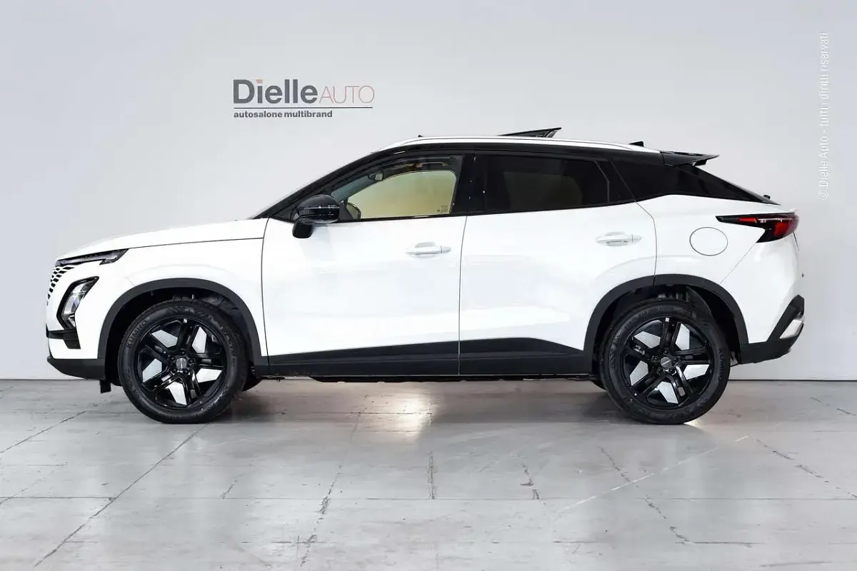 Usata Omoda 5 147 CV (108 kW) 2025 Bianco met. bicolore SUV
