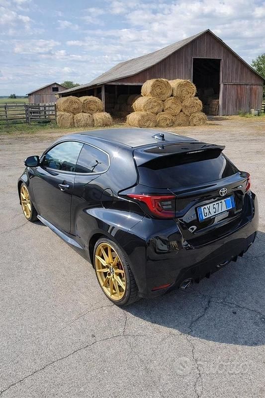 Usata Toyota Yaris 2021 Nero Utilitaria