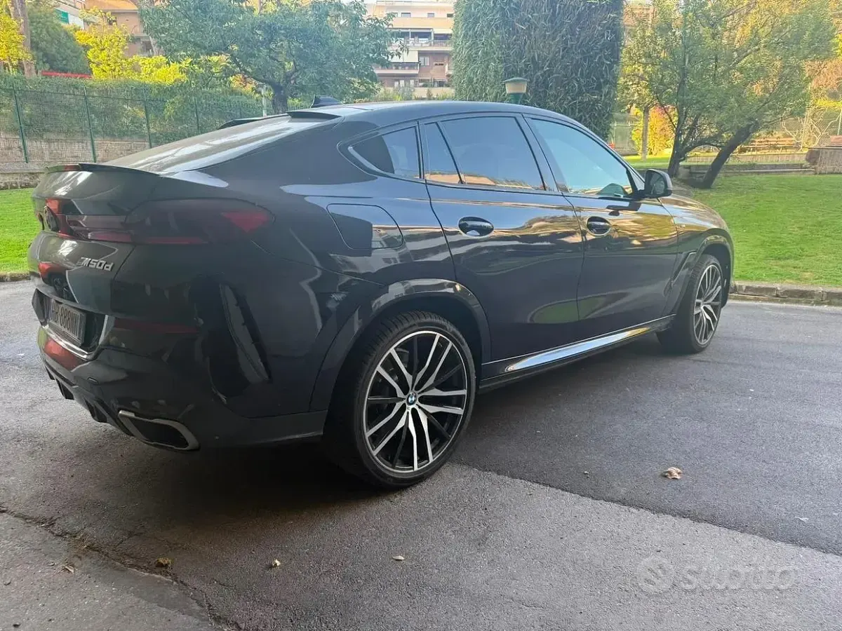 Usata BMW X6 M50 400 CV (294 kW) 2020 Bluazzurro SUV
