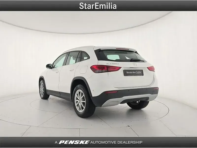 Usata Mercedes GLA200 Business 150 CV (110 kW) 2023 Bianco SUV