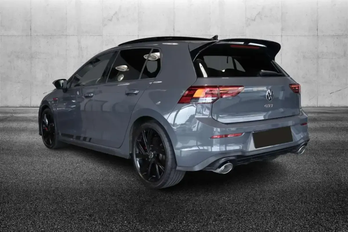 Usata VW Golf VIII GTI 300 CV (220 kW) 2022 Grigio Berlina